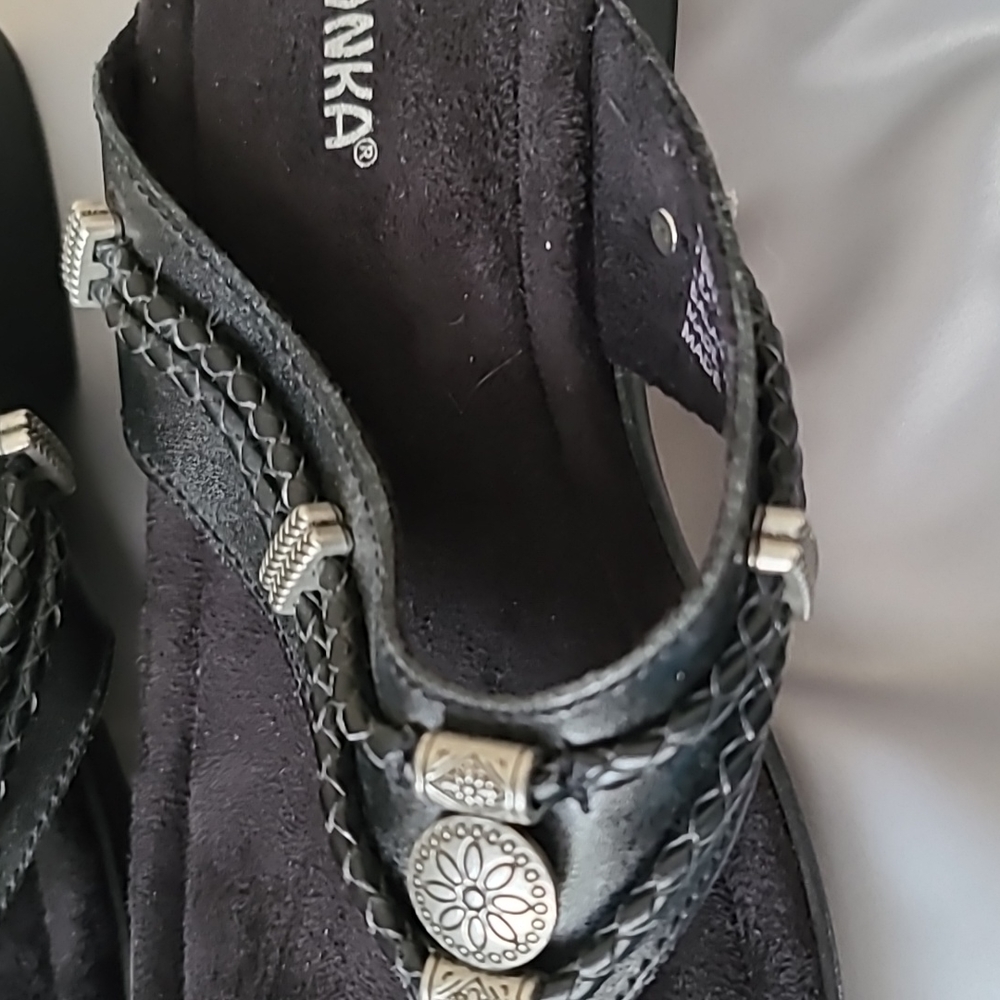 Shoes - Picture 5 of 5